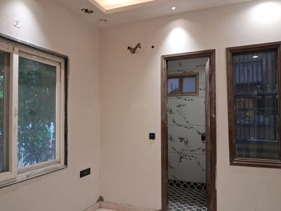 Bedroom Image of 900 Sq.ft 3 BHK Builder Floor for sale in Paschim Vihar New Delhi for Rs. 19000000