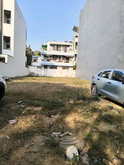 Sector 25, DLF Phase 2 Main Image 1