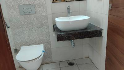 Image of 1085 Sq.ft 2 BHK Apartment / Flat for rent in ACE Parkway, Sector 150, Noida for Rs. 32000