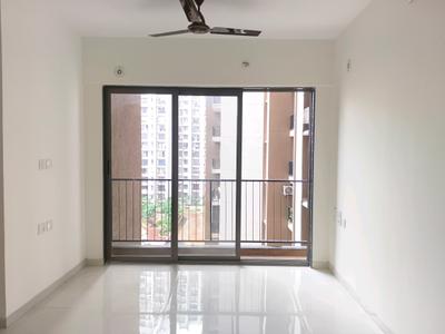 Living Room Image of 870 Sq.ft 2 BHK Apartment / Flat for rent in Runwal My City Phase II Cluster 5 Part III, Usarghar Thane for Rs. 14999