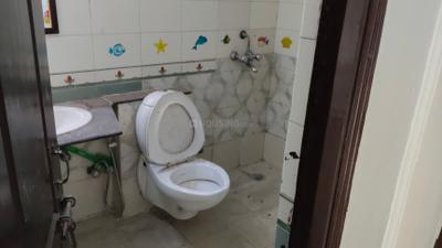 Image of 1550 Sq.ft 3 BHK Apartment / Flat for rent in SB youth Apartment, Sector 2 Dwarka, New Delhi for Rs. 39000