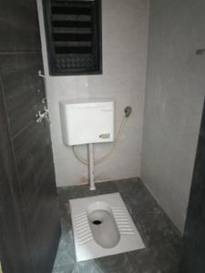 Bathroom Image of 950 Sq.ft 1 BHK Independent House for rent in Wadgaon Sheri Pune for Rs. 18500