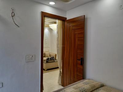 Bedroom Image of 810 Sq.ft 3 BHK Apartment / Flat for sale in Dwarka Mor New Delhi for Rs. 5500000