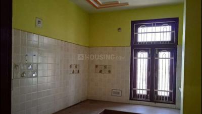 Bathroom Image of 850 Sq.ft 2 BHK Apartment / Flat for rent in Devipura Sikar for Rs. 12000