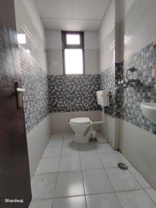Image of 445 Sq.ft 1 BHK Apartment / Flat for rent in Vardhman Swapnlok, Jhotwara, Jaipur for Rs. 10000