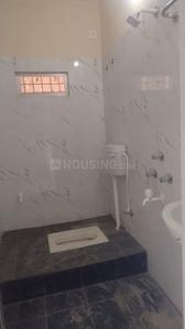Bathroom Image of 350 Sq.ft 1 RK Builder Floor for rent in Gola Road Patna for Rs. 6000