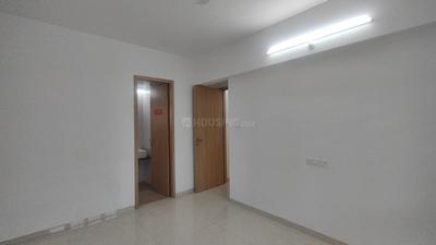 Bedroom Image of 750 Sq.ft 2 BHK Apartment / Flat for rent in Kohinoor Viva City, Dhanori Pune for Rs. 23000
