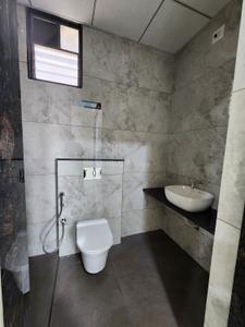 Bathroom Image of 3690 Sq.ft 4 BHK Apartment / Flat for sale in Vastral Ahmedabad for Rs. 13400000