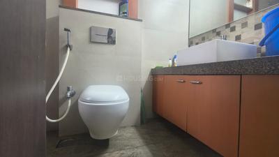 Bathroom Image of 980 Sq.ft 2 BHK Apartment / Flat for sale in Thane West Thane for Rs. 13500000