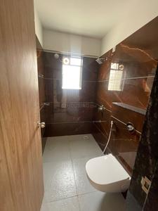 Bathroom Image of 1000 Sq.ft 2 BHK Apartment / Flat for rent in Riswadkar AmrutKalash, Karve Nagar Pune for Rs. 32000