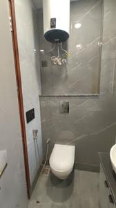 Bathroom Image of 950 Sq.ft 2 BHK Independent House for rent in Lajpat Nagar New Delhi for Rs. 60000