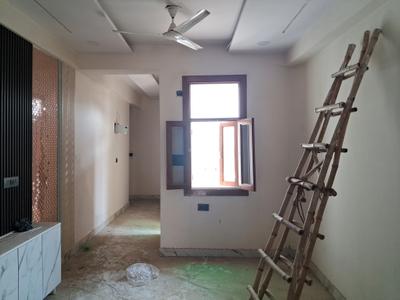 Living Room Image of 1550 Sq.ft 3 BHK Apartment / Flat for sale in Sector 73 Noida for Rs. 5000000