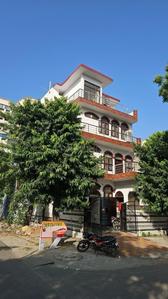 6 BHK Independent House