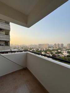 Balcony Image of 3300 Sq.ft 3 BHK Apartment / Flat for rent in Parx Laureate, Sector 108 Noida for Rs. 90000