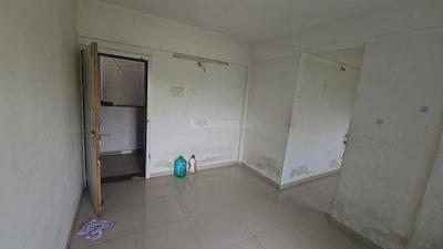Living Room Image of 600 Sq.ft 1 BHK Apartment / Flat for sale in Warje Pune for Rs. 3500000
