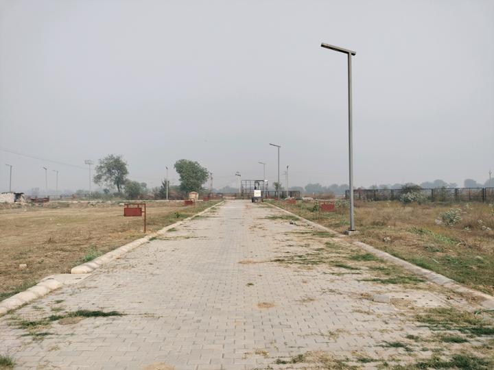 Adore Smart City Main Image 1