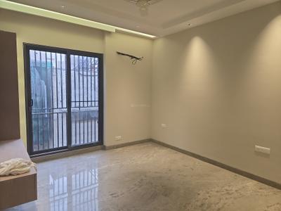 Bedroom Image of 2700 Sq.ft 4 BHK Builder Floor for sale in Paschim Vihar New Delhi for Rs. 50000007
