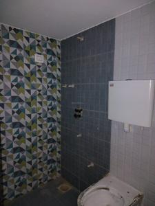 Common Bathroom Image of 545 Sq.ft 1 BHK Apartment / Flat for rent in Kasarvadavali Thane for Rs. 18999