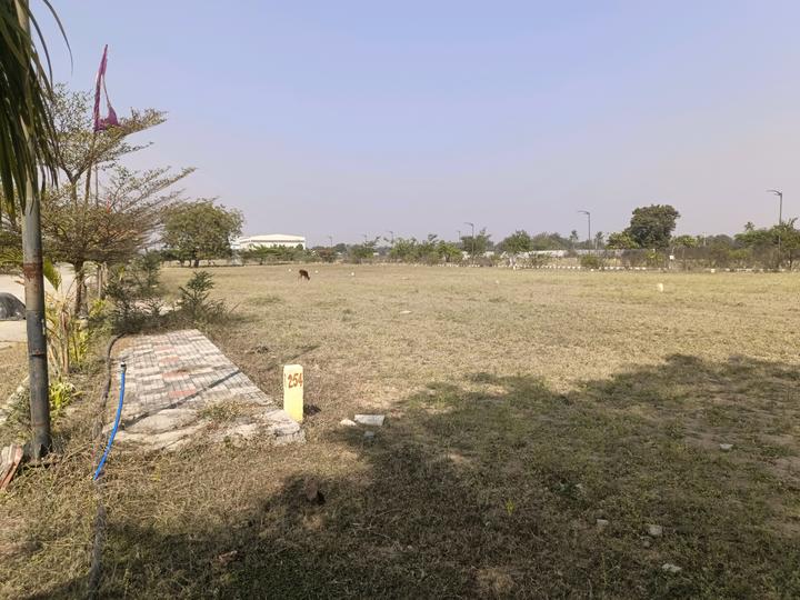 Alekhya Elite County Main Image 1