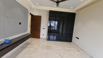 Bedroom Image of 2700 Sq.ft 4.5 BHK Builder Floor for sale in Punjabi Bagh New Delhi for Rs. 62500000