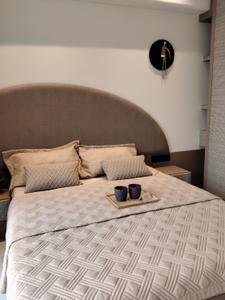 Bedroom Image of 1000 Sq.ft 2 BHK Apartment / Flat for sale in Ghatkopar East Mumbai for Rs. 22000000