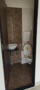 Bathroom Image of 560 Sq.ft 2 BHK Apartment / Flat for sale in Haware Altura, Vikhroli East Mumbai for Rs. 10500000