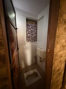 Bathroom Image of 624 Sq.ft 1 BHK Apartment / Flat for rent in Saket Paradise, Kalyan West Kalyan for Rs. 13500
