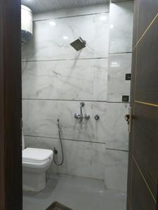 Common Bathroom Image of 1000 Sq.ft 2 BHK Builder Floor for sale in Indirapuram Ghaziabad for Rs. 7000000