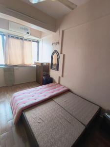 Bedroom Image of 600 Sq.ft 1 BHK Apartment / Flat for rent in Colaba Mumbai for Rs. 80001