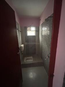 Bathroom Image of 900 Sq.ft 2 BHK Apartment / Flat for rent in Kattankulathur Chennai for Rs. 15000