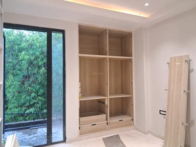 Bedroom Image of 1800 Sq.ft 3 BHK Builder Floor for sale in Paschim Vihar New Delhi for Rs. 37000000