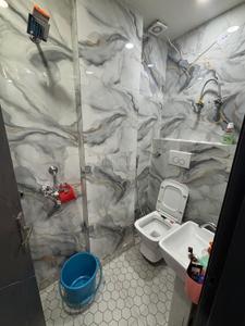 Bathroom Image of 550 Sq.ft 1 BHK Builder Floor for rent in Dwarka Mor New Delhi for Rs. 14500