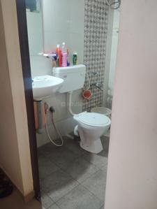 Bathroom Image of 890 Sq.ft 2 BHK Apartment / Flat for rent in RedBricks Village Phase III, Kulashekara Mangalore for Rs. 10000