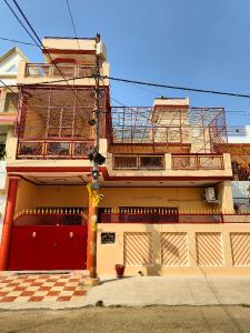 Image of 1518 Sq.ft 4 BHK Duplex for sale in Bangla Bazar, Lucknow for Rs. 18500000