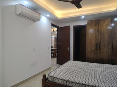 Bedroom Image of 1800 Sq.ft 4 BHK Builder Floor for sale in Freedom Fighters Enclave New Delhi for Rs. 18000000