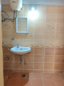 Bathroom Image of 1600 Sq.ft 3 BHK Apartment / Flat for rent in Basavanagar Bengaluru for Rs. 40000