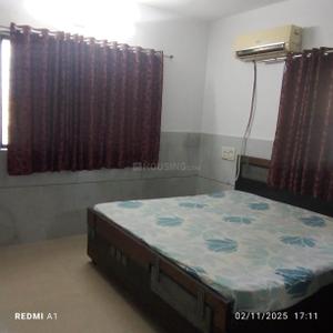 Bedroom Image of 3900 Sq.ft 4 BHK Apartment / Flat for rent in Union Residency, Piplod Surat for Rs. 70000