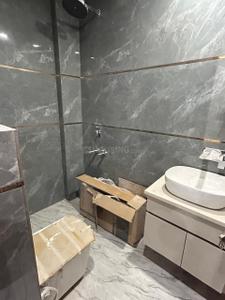 Bathroom Image of 1200 Sq.ft 3 BHK Builder Floor for rent in Swaraj Homes Gagan Vihar The Aviation Employees CGHS, Gagan Vihar New Delhi for Rs. 40000