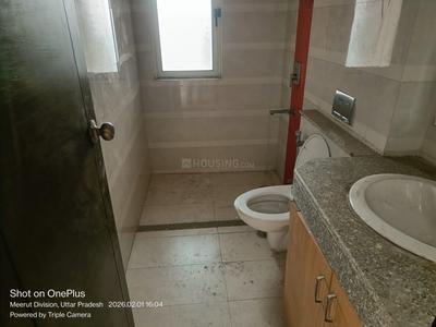 Bathroom Image of 2500 Sq.ft 3 BHK Apartment / Flat for sale in Jaypee The Imperial Court, Sector 128 Noida for Rs. 42500000