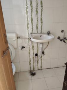 Bathroom Image of 675 Sq.ft 2 BHK Apartment / Flat for sale in Ashtavinayak Empire Milestone, Wanadongri Nagpur for Rs. 1800000