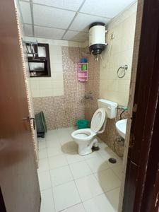 Bathroom Image of 1620 Sq.ft 3 BHK Apartment / Flat for rent in Pratap Nagar Jaipur for Rs. 30000