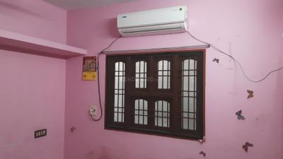 Bedroom Image of 600 Sq.ft 2 BHK Independent House for rent in Aruthra Nagar Puducherry for Rs. 10000