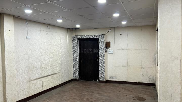 AKG Skyline Plaza Main Image 1