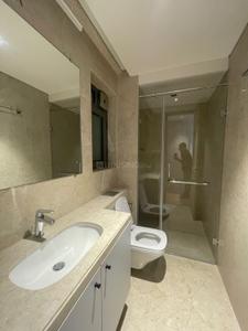 Bathroom Image of 5000 Sq.ft 4 BHK Apartment / Flat for sale in Lodha World Towers, Lower Parel Mumbai for Rs. 425000000