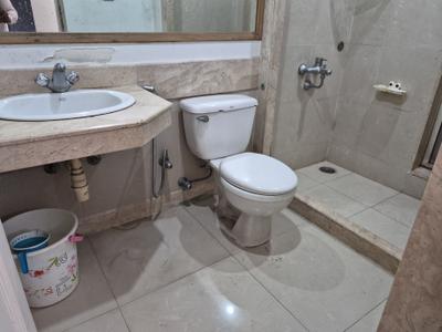Image of 999 Sq.ft 2 BHK Apartment / Flat for sale in Hiranandani Meadows, Thane West, Thane for Rs. 20000000