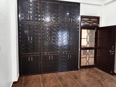 Bedroom Image of 1400 Sq.ft 3 BHK Builder Floor for rent in Jankipuram Extension Lucknow for Rs. 18000