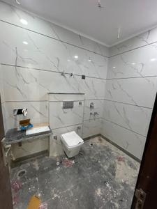 Image of 720 Sq.ft 2 BHK Builder Floor for sale in Shalimar Bagh, New Delhi for Rs. 12000000