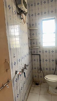 Bathroom Image of 612 Sq.ft 1 BHK Apartment / Flat for sale in Anand Nagar, Sinhagad Road Pune for Rs. 6500000