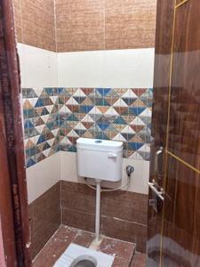 Bathroom Image of 800 Sq.ft 2 BHK Independent House for rent in Lucknow Cantt Township Lucknow for Rs. 11000