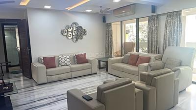 Living Room Image of 1970 Sq.ft 4 BHK Apartment / Flat for sale in Kumud Apartment, Khar West Mumbai for Rs. 110000000